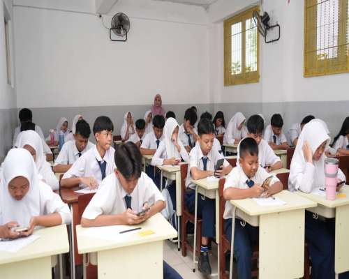 ASAT SEMESTER II SMP ERA PEMBANGUNAN III