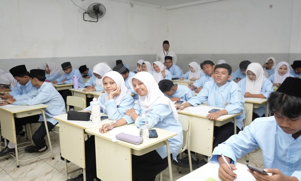 PELAKSANAAN UJIAN ATS GANJIL SMK ERA PEMBANGUNAN - Foto 3