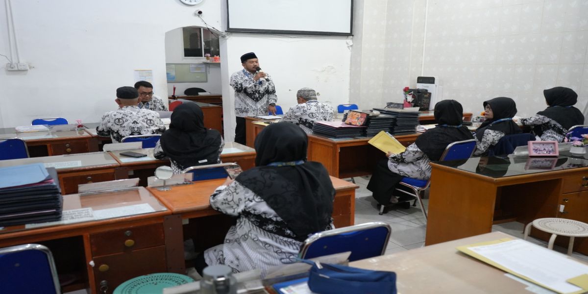 Dokumentasi Pengambilan Rapor Asesmen Akhir Semester Tahun Ajaran (ASAT) II Sesi 1 SMP Era Pembangunan III Kelas VII dan VIII