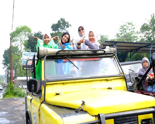 Dokumentasi Kegiatan Wisata Edukasi Guru Merapi Jeep Tour – 